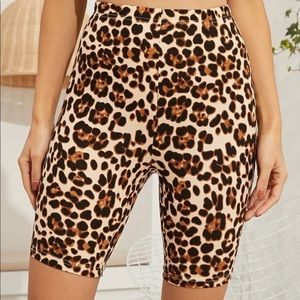Leopard print biker shorts